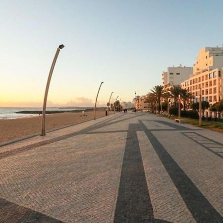 Quarteira Beach Vacation: 2Br Steps To The Sand Buitenkant foto