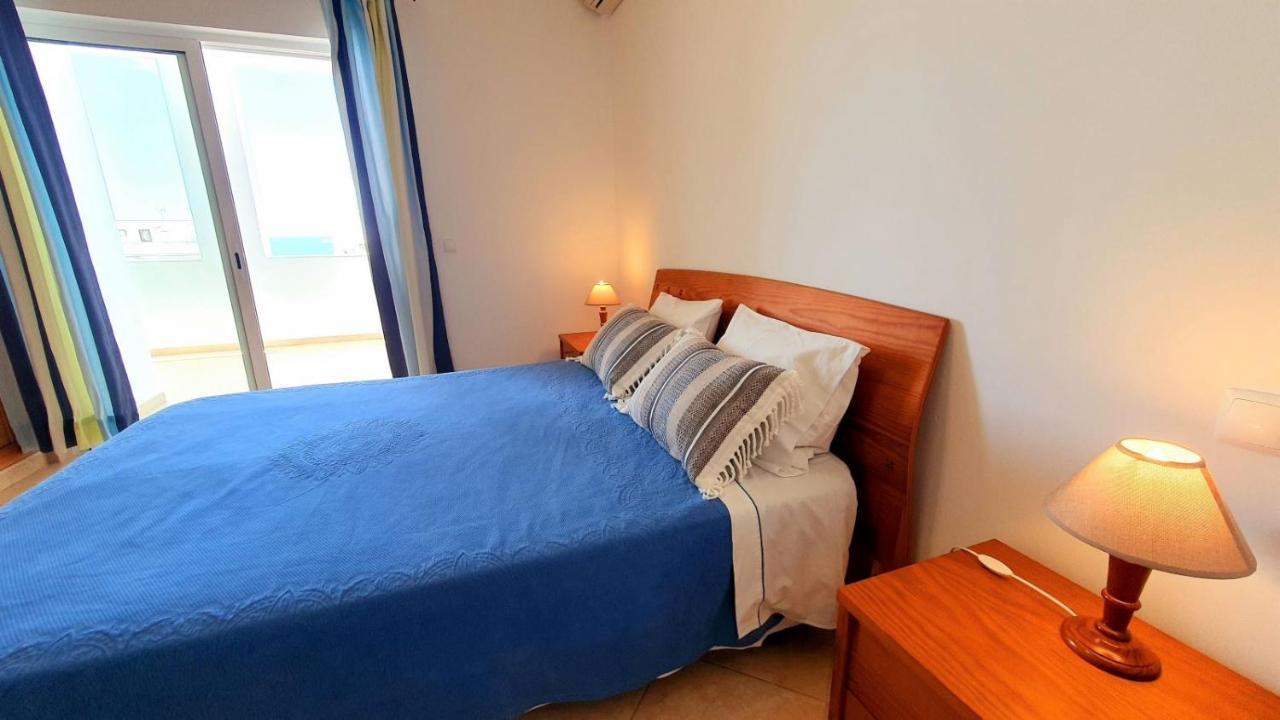 Quarteira Beach Vacation: 2Br Steps To The Sand Buitenkant foto