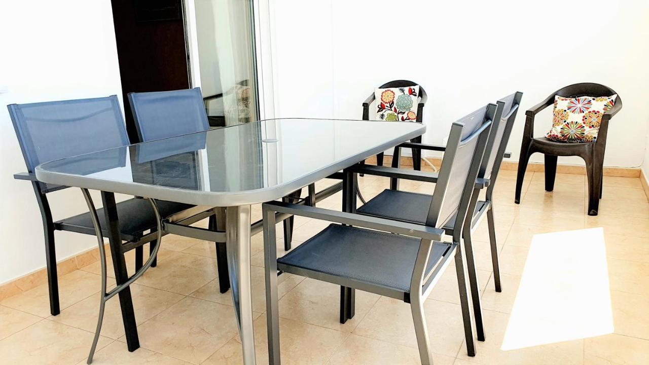 Quarteira Beach Vacation: 2Br Steps To The Sand Buitenkant foto